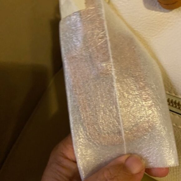 NWT, Rare Gucci White Calfskin Leather  Medium Madison Hobo Bag - Picture 9 of 12